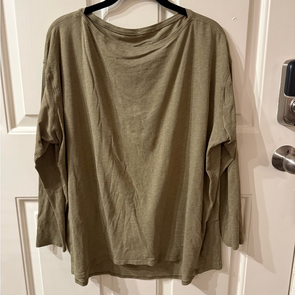 Lululemon Back in Action Long Sleeve